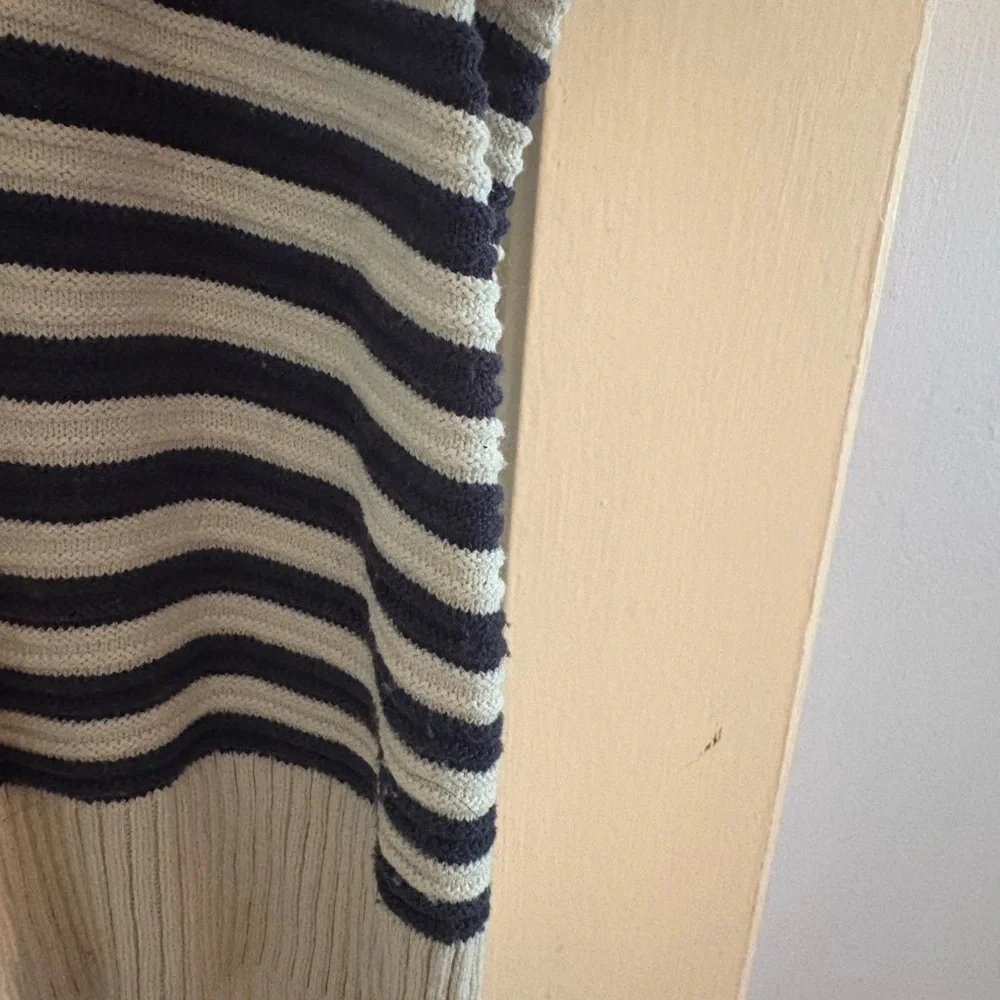 Madewell Cozy Blue and Cream Crew Neck Sweater - Picture 3 of 4